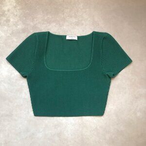 NWOT Aritzia Babaton Forest Green Square Neck Crop Top Short Sleeve Small